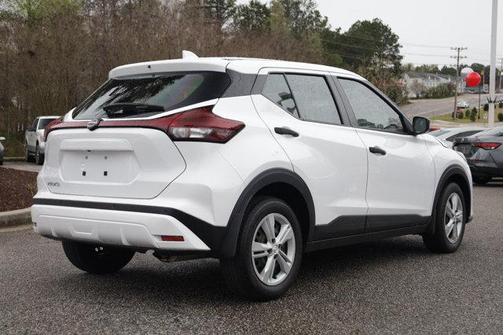 2024 Nissan Kicks S