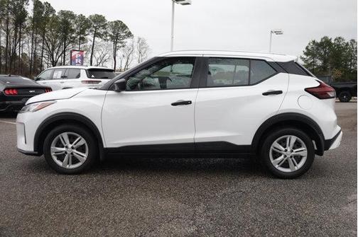2024 Nissan Kicks S
