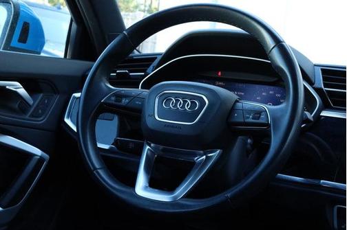 2023 Audi Q3 45 S line Premium