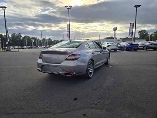 2024 Genesis G70 2.5T