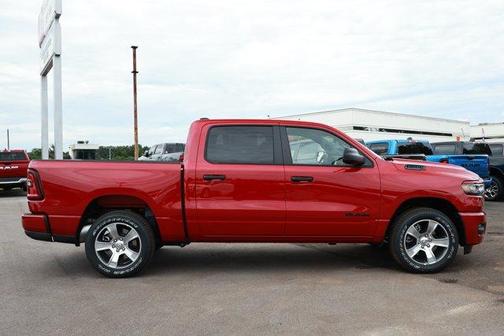 Molten Red Pearlcoat 2026 RAM 1500 Express