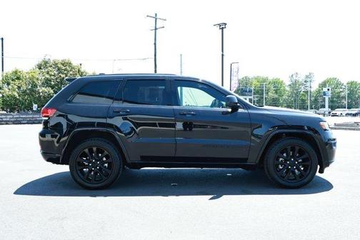 Diamond Black 2021 Jeep Grand Cherokee Laredo X