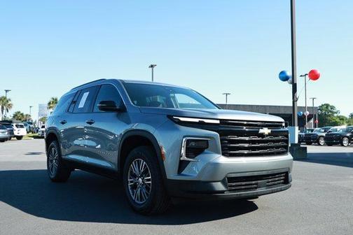 Sterling Gray Metallic 2024 Chevrolet Traverse LT