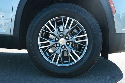 Sterling Gray Metallic 2024 Chevrolet Traverse LT