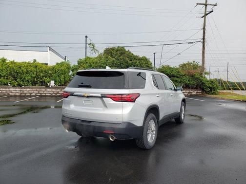 2022 Chevrolet Traverse LT Cloth