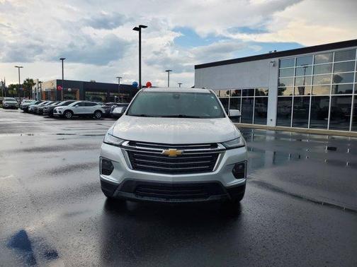 2022 Chevrolet Traverse LT Cloth