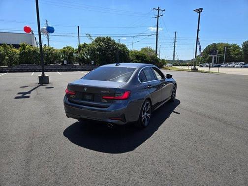 2021 BMW 330 i xDrive