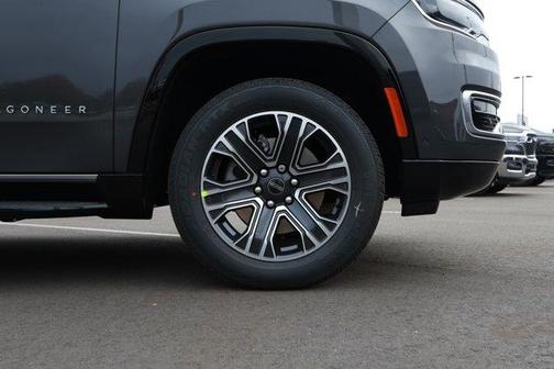 2025 Jeep Wagoneer Base