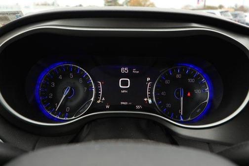 2024 Chrysler Pacifica Touring-L