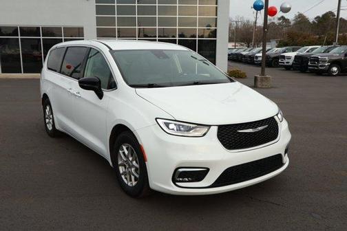 2024 Chrysler Pacifica Touring-L