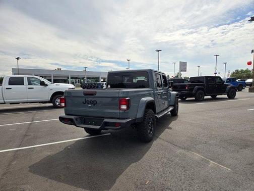 2025 Jeep Gladiator Sport