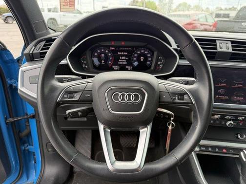 2022 Audi Q3 45 S line Premium