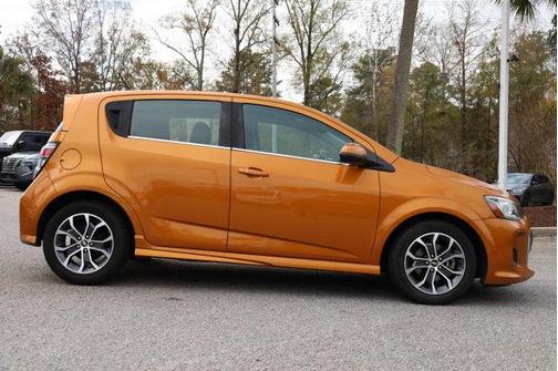 2017 Chevrolet Sonic LT
