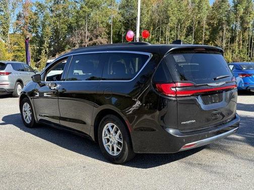 2022 Chrysler Pacifica Touring-L