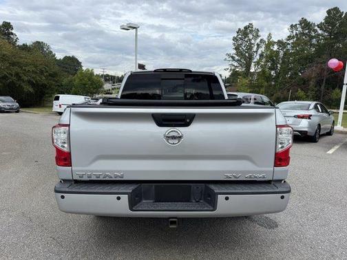 2018 Nissan Titan SV