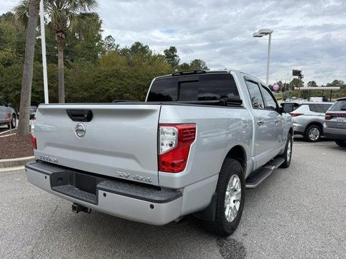 2018 Nissan Titan SV