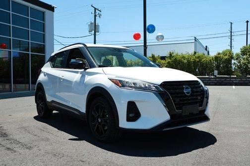 Aspen White 2021 Nissan Kicks SR