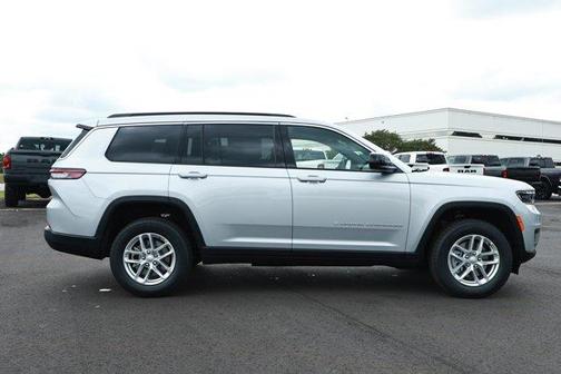 Silver Zynith 2026 Jeep Grand Cherokee L Laredo