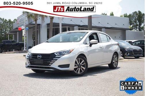 Brilliant Silver Metallic 2024 Nissan Versa 1.6 SV