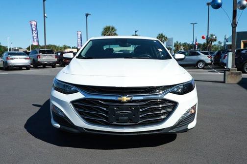 Summit White 2024 Chevrolet Malibu LT