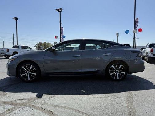 2023 Nissan Maxima SV