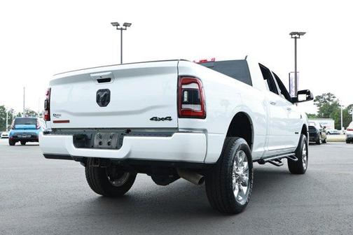 Bright White Clearcoat 2022 RAM 2500 Big Horn