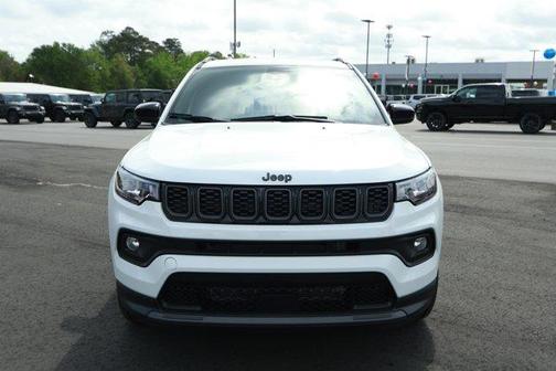 Bright White Clearcoat 2026 Jeep Compass Latitude