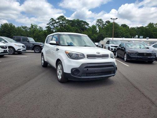 2017 Kia Soul Base