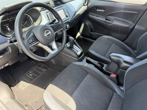 2023 Nissan Versa 1.6 SV
