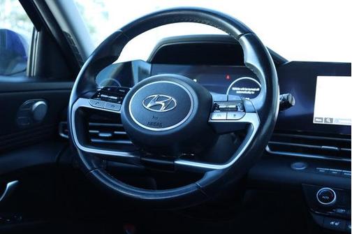 2023 Hyundai ELANTRA HEV Limited