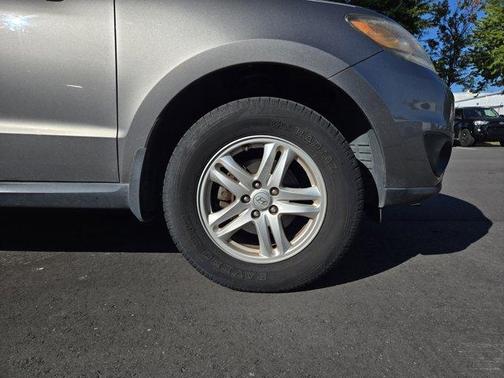 2012 Hyundai SANTA FE GLS