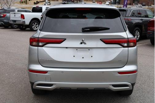 2024 Mitsubishi Outlander SE Black Edition