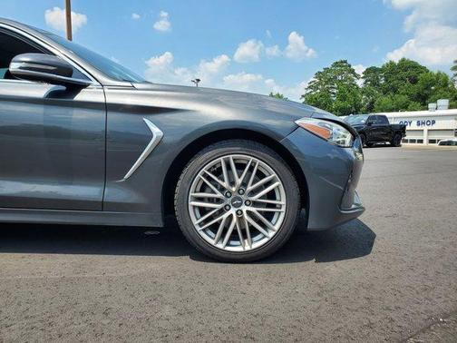 2021 Genesis G70 2.0T