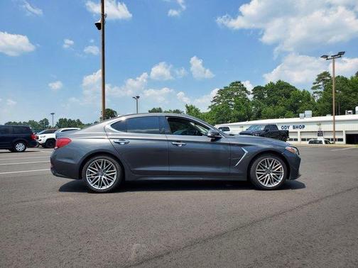 2021 Genesis G70 2.0T