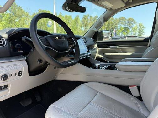 2023 Jeep Wagoneer L Series II