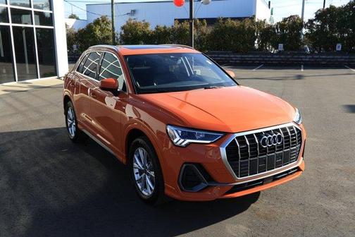 2024 Audi Q3 45 S line Premium