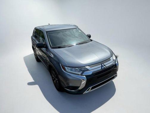 2019 Mitsubishi Outlander ES