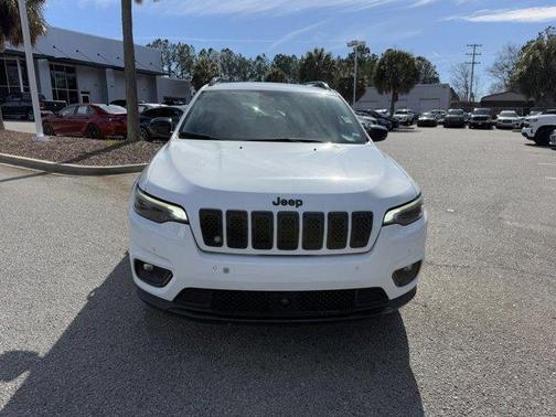 2023 Jeep Cherokee Altitude Lux