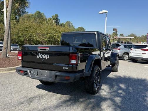 2023 Jeep Gladiator Overland
