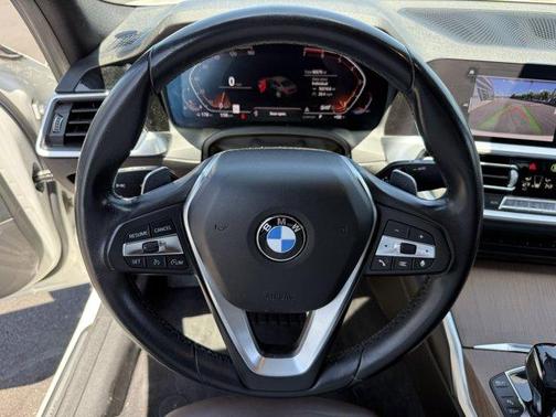 2019 BMW 330 i