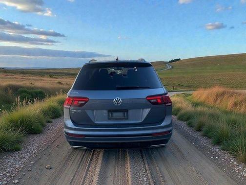 2020 Volkswagen Tiguan 2.0T SE R-Line Black