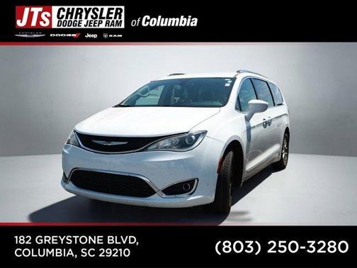 2020 Chrysler Pacifica Touring-L