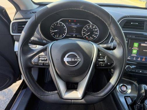 2023 Nissan Maxima SV