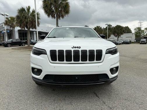 2023 Jeep Cherokee Altitude Lux