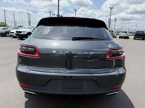 2017 Porsche Macan Base