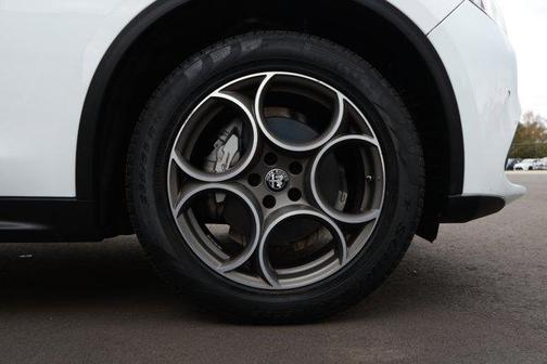 2022 Alfa Romeo Stelvio Sprint