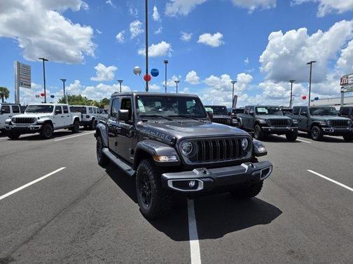 2025 Jeep Gladiator Sport