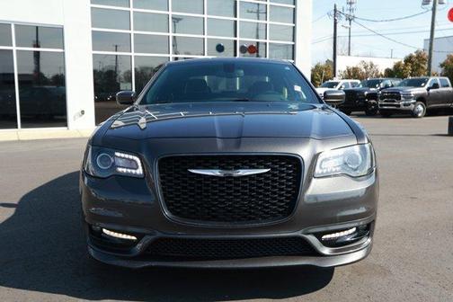 2018 Chrysler 300 S
