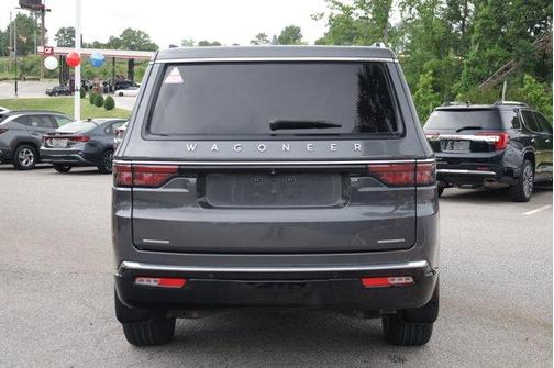 Metallic 2022 Jeep Wagoneer Series III
