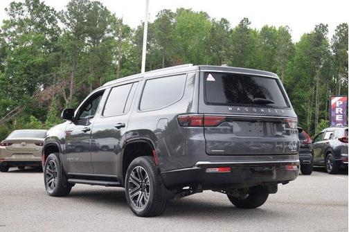 Metallic 2022 Jeep Wagoneer Series III